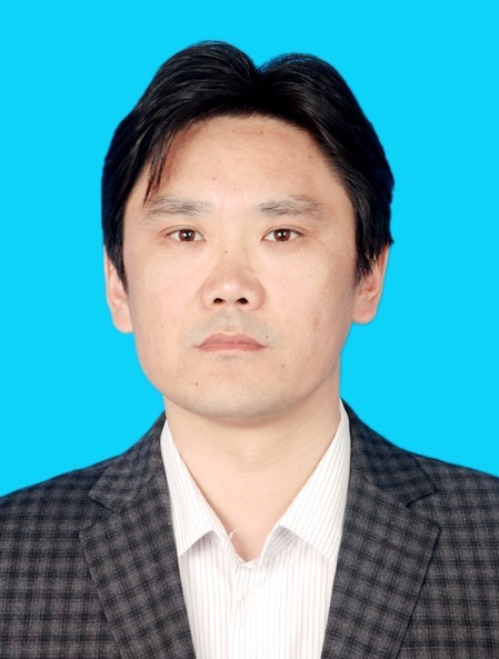 张玉源